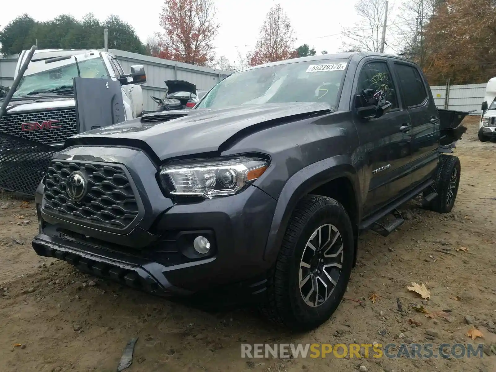 2 Photograph of a damaged car 3TMCZ5AN8LM324647 TOYOTA TACOMA 2020