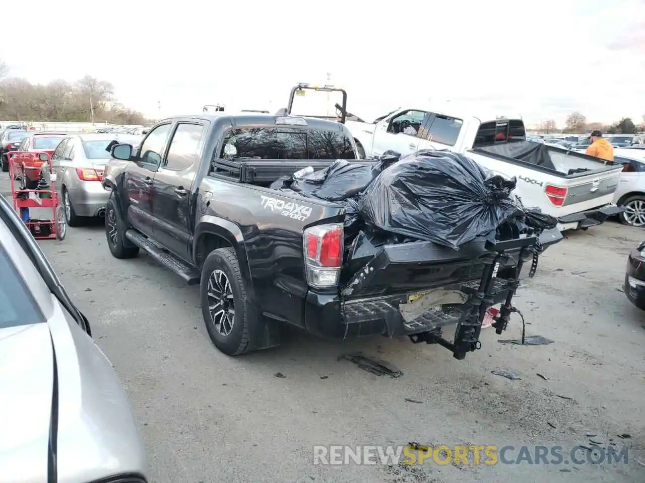 3 Photograph of a damaged car 3TMCZ5AN8LM328990 TOYOTA TACOMA 2020