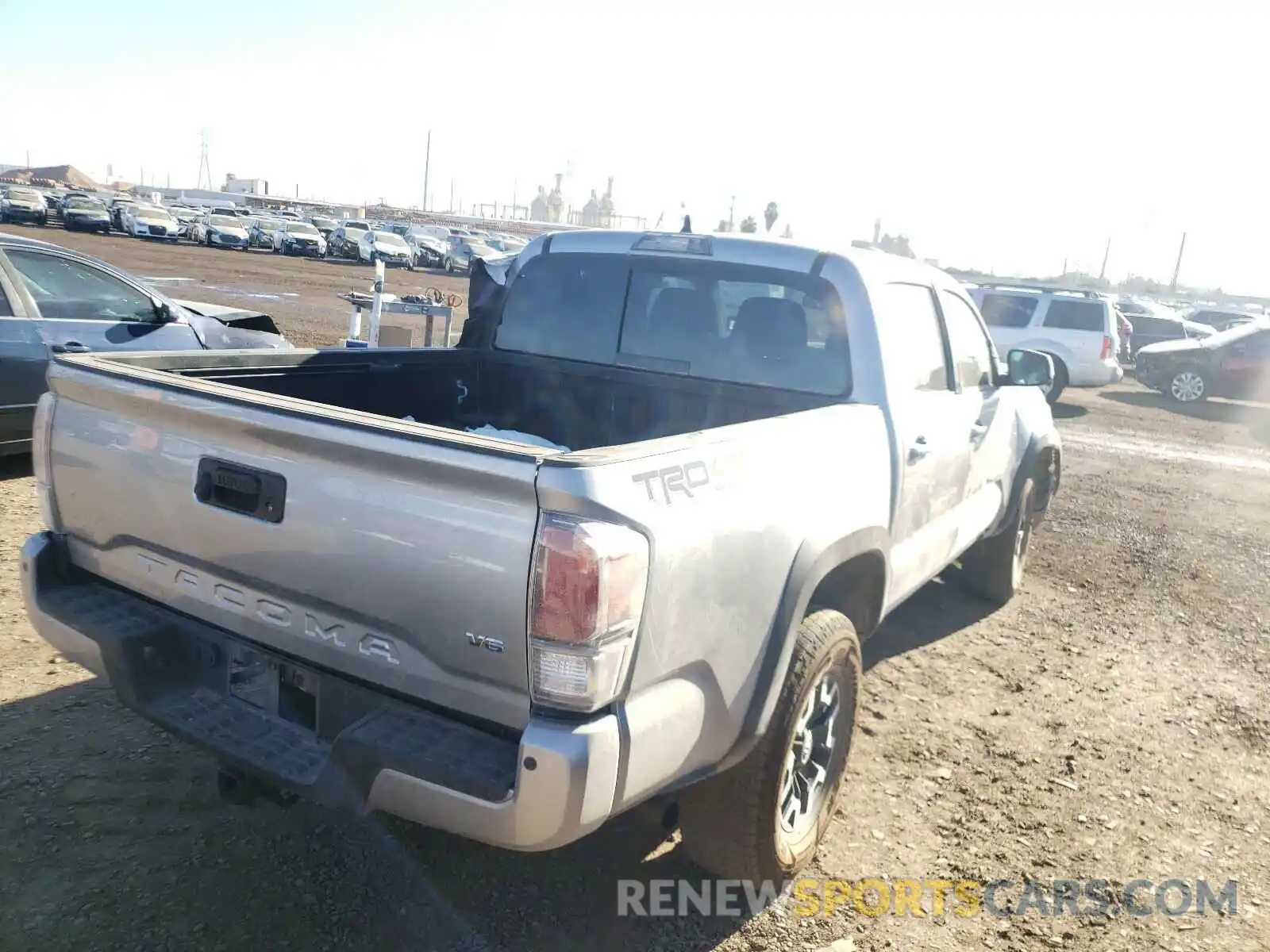 4 Photograph of a damaged car 3TMCZ5AN8LM329850 TOYOTA TACOMA 2020