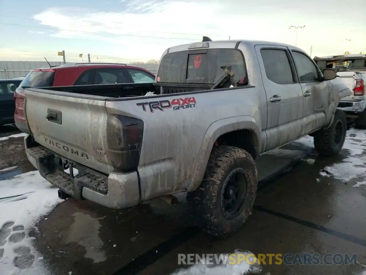 4 Photograph of a damaged car 3TMCZ5AN8LM329976 TOYOTA TACOMA 2020