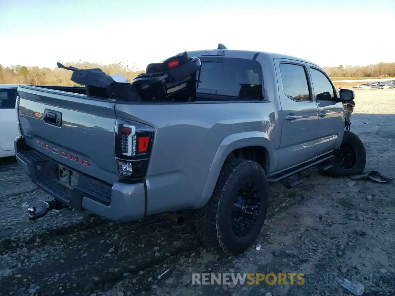 4 Photograph of a damaged car 3TMCZ5AN8LM331517 TOYOTA TACOMA 2020