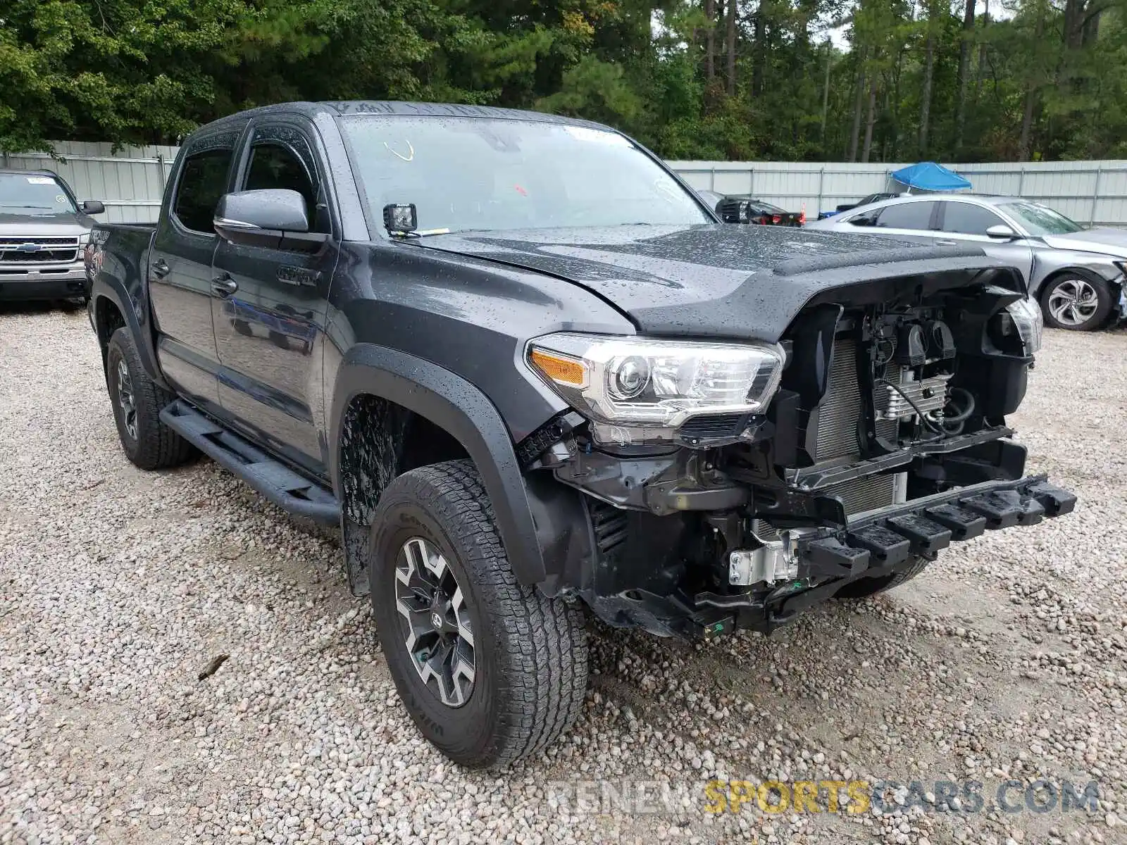 1 Photograph of a damaged car 3TMCZ5AN8LM332232 TOYOTA TACOMA 2020