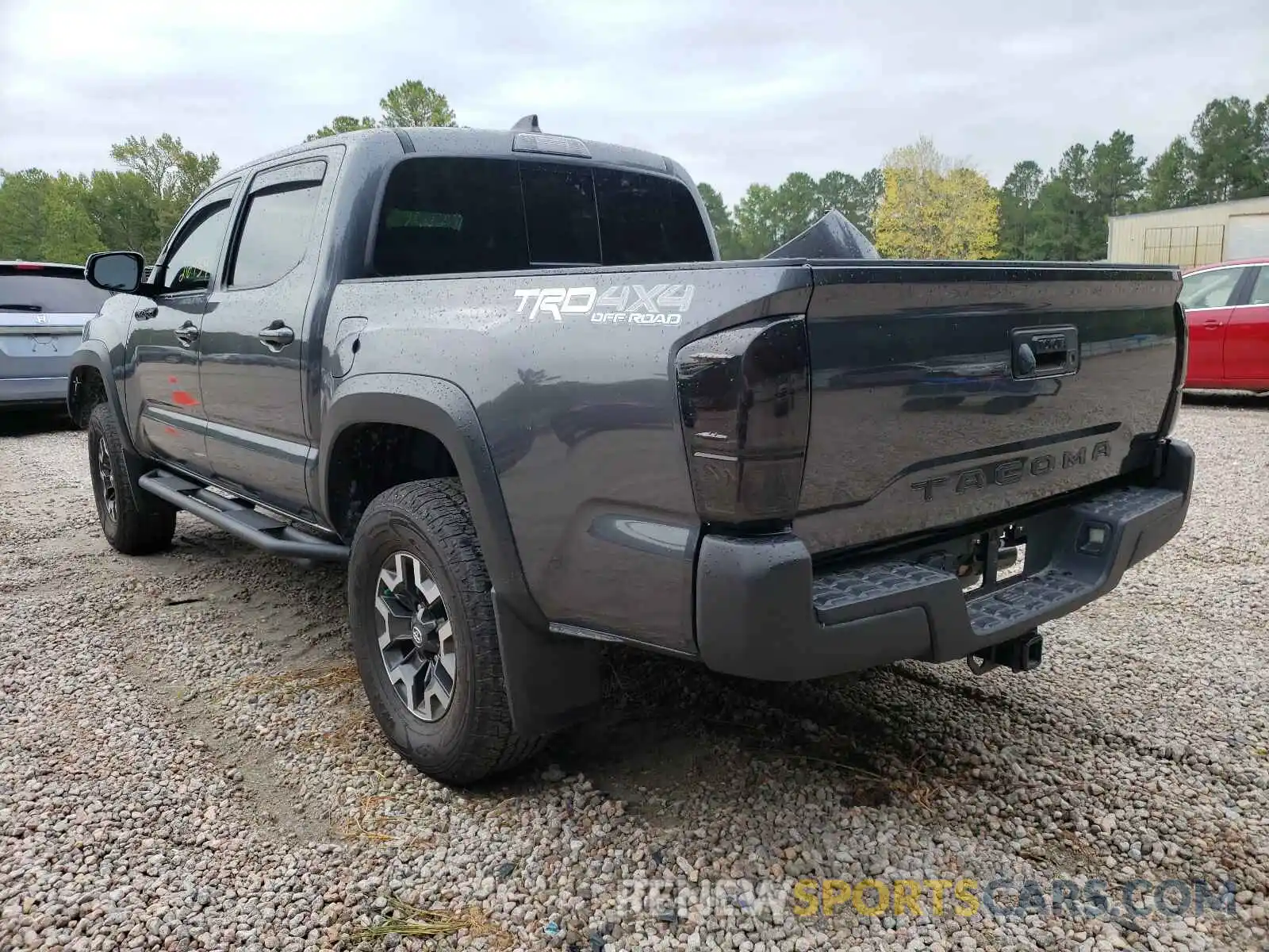 3 Photograph of a damaged car 3TMCZ5AN8LM332232 TOYOTA TACOMA 2020