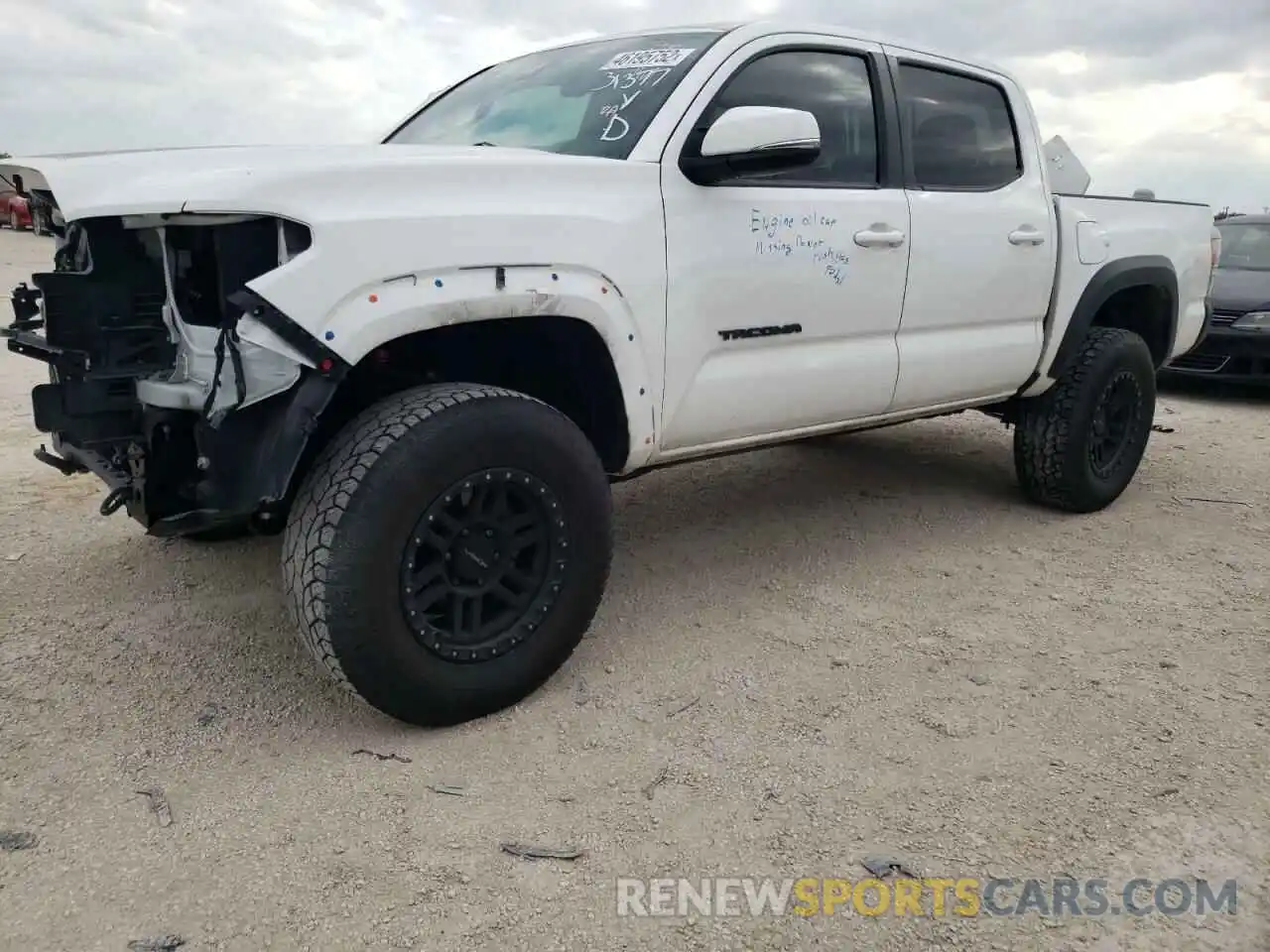 2 Photograph of a damaged car 3TMCZ5AN8LM332442 TOYOTA TACOMA 2020