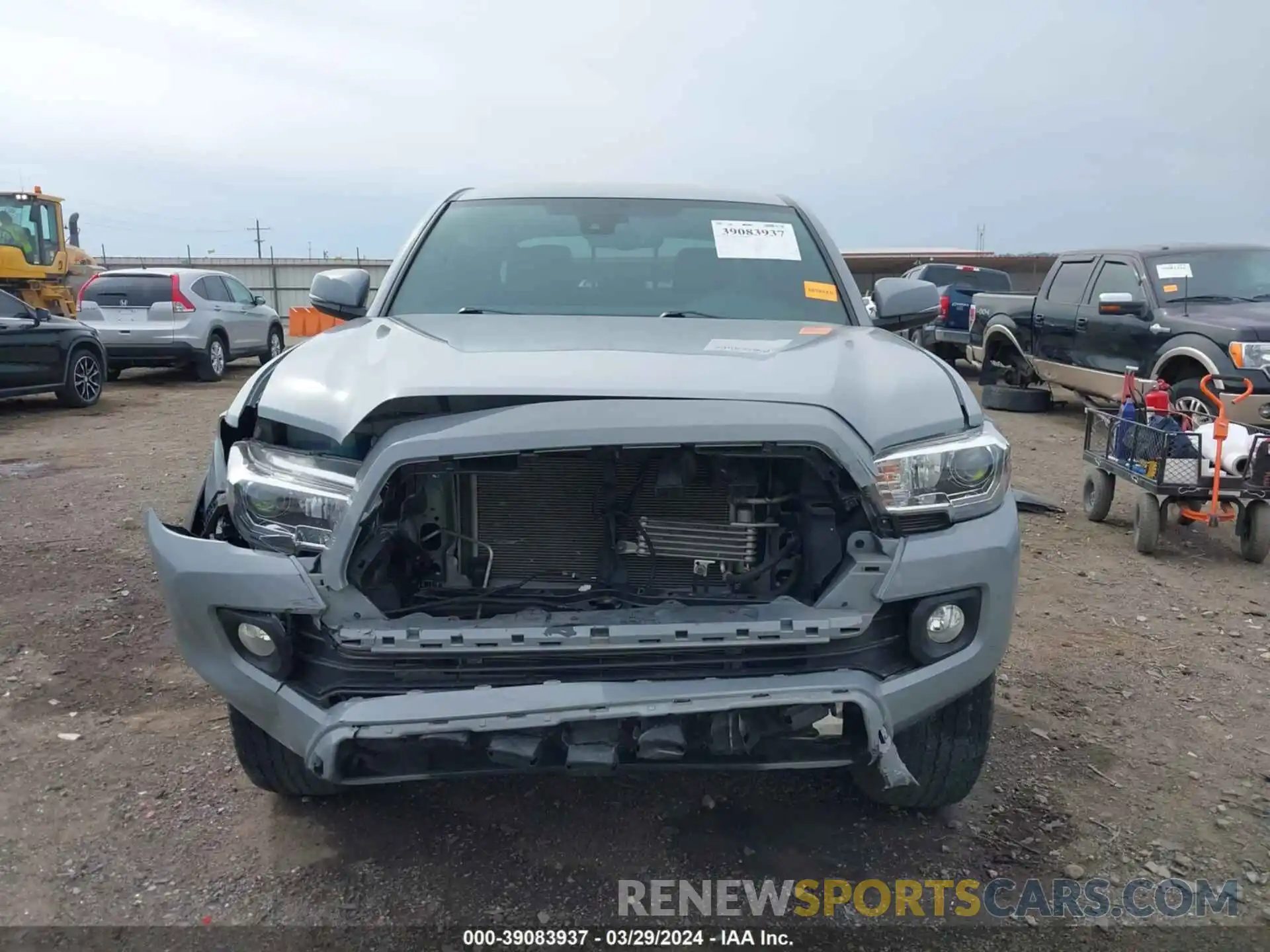 13 Photograph of a damaged car 3TMCZ5AN8LM333011 TOYOTA TACOMA 2020