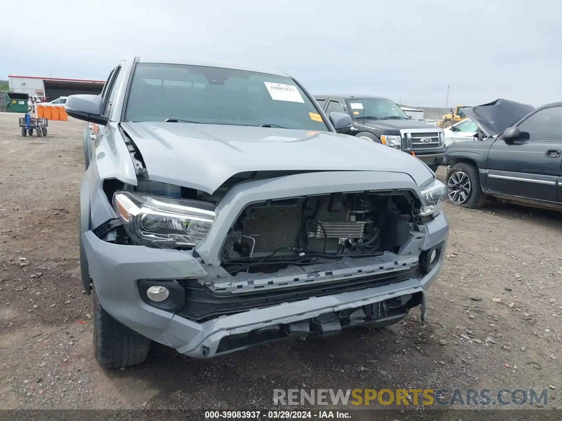 6 Photograph of a damaged car 3TMCZ5AN8LM333011 TOYOTA TACOMA 2020