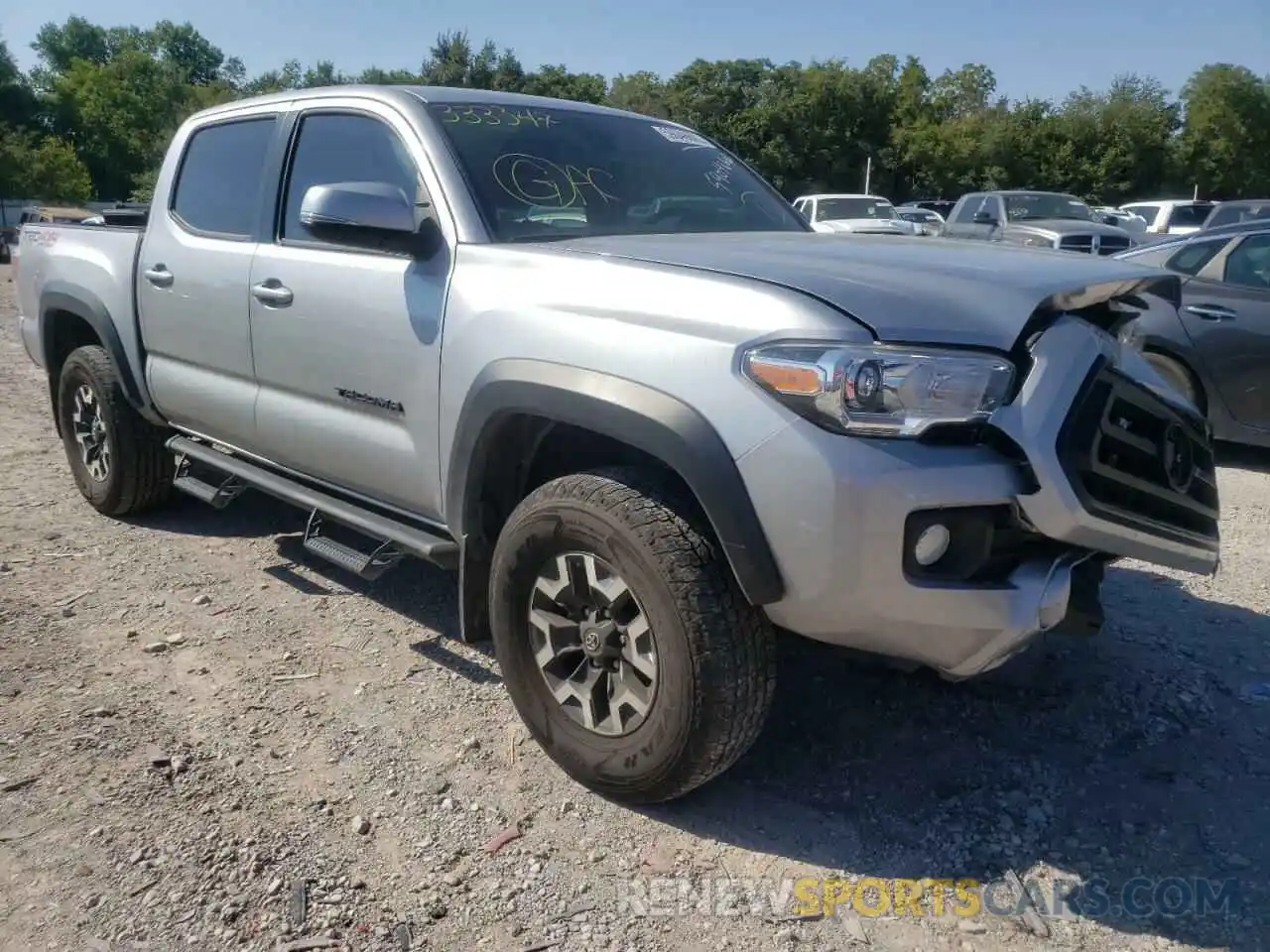 1 Photograph of a damaged car 3TMCZ5AN8LM333347 TOYOTA TACOMA 2020