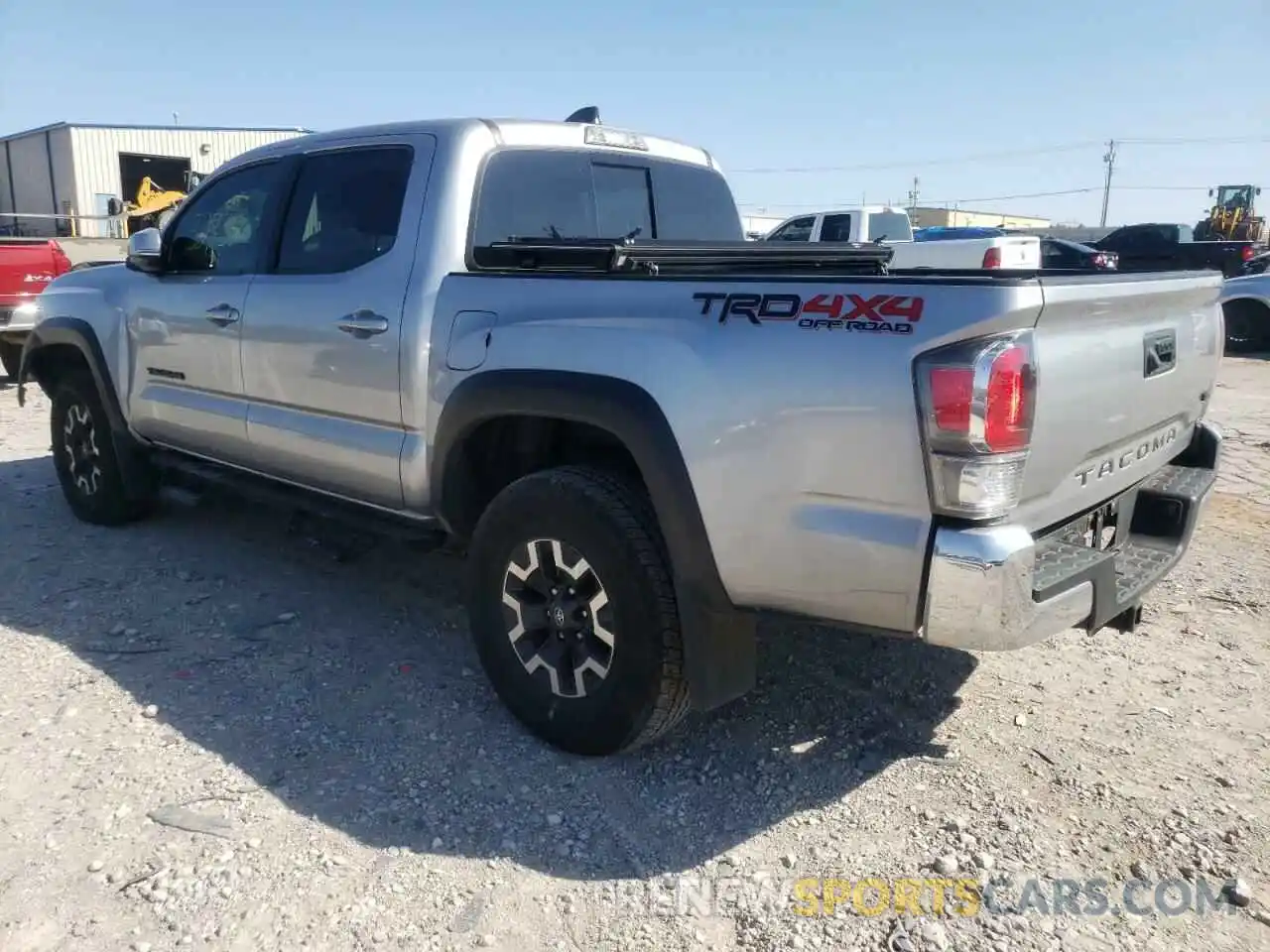 3 Photograph of a damaged car 3TMCZ5AN8LM333347 TOYOTA TACOMA 2020