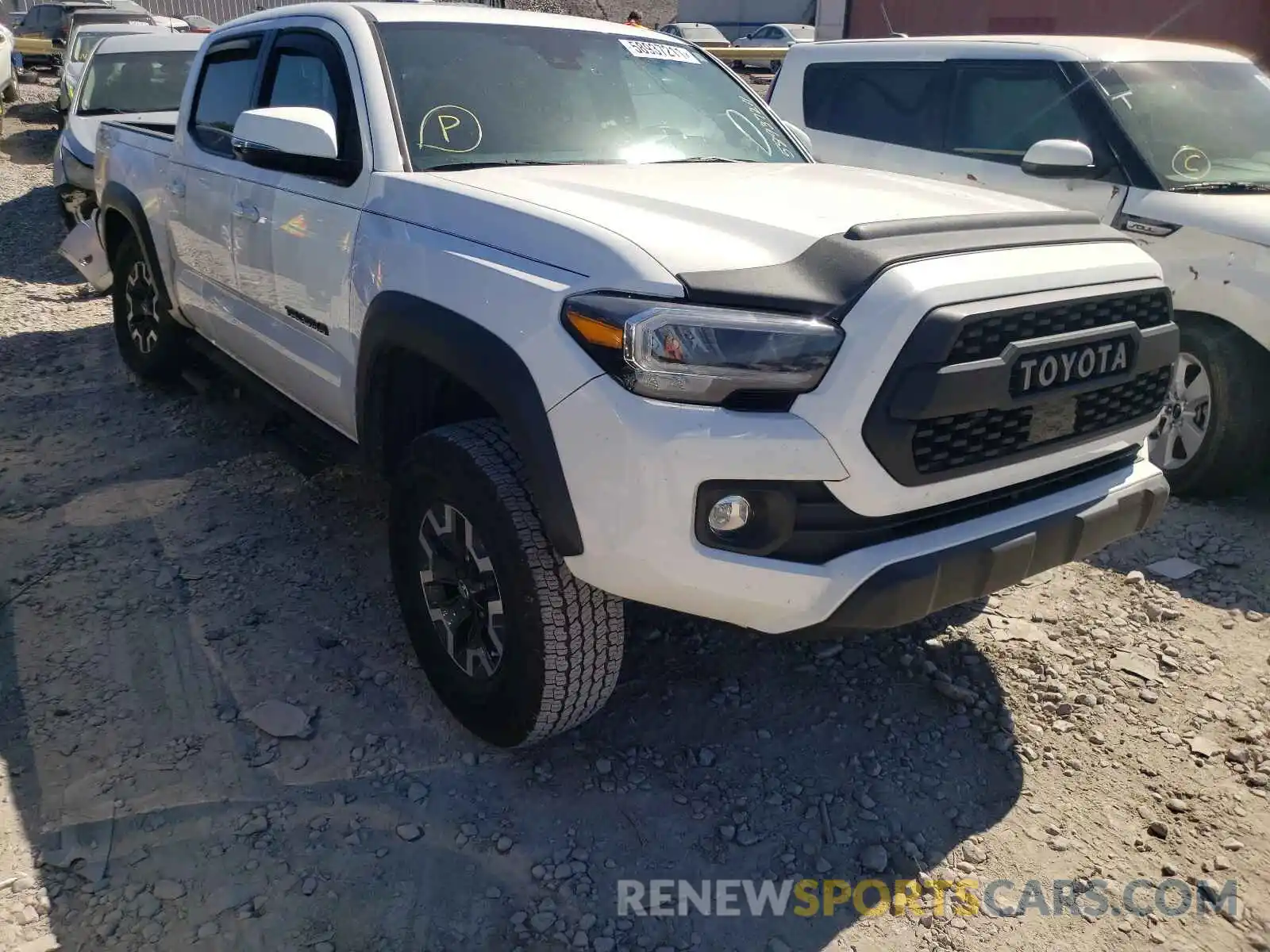 1 Photograph of a damaged car 3TMCZ5AN8LM335986 TOYOTA TACOMA 2020