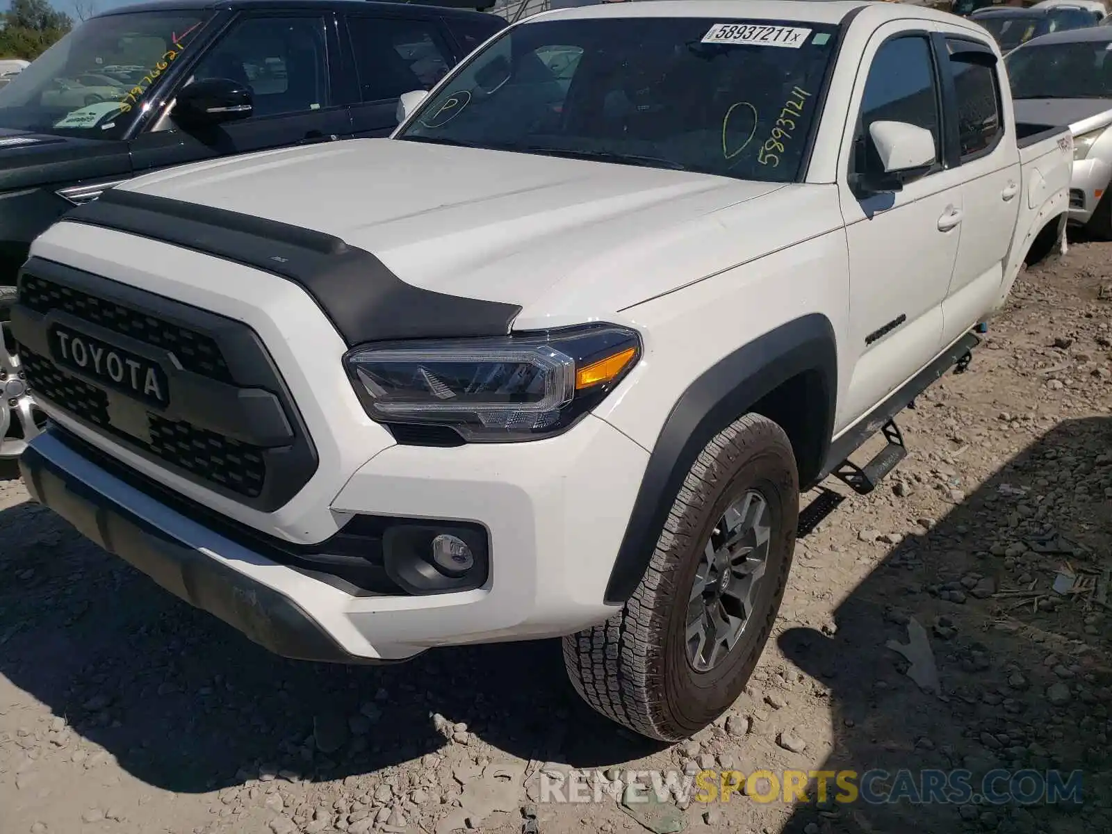 2 Photograph of a damaged car 3TMCZ5AN8LM335986 TOYOTA TACOMA 2020