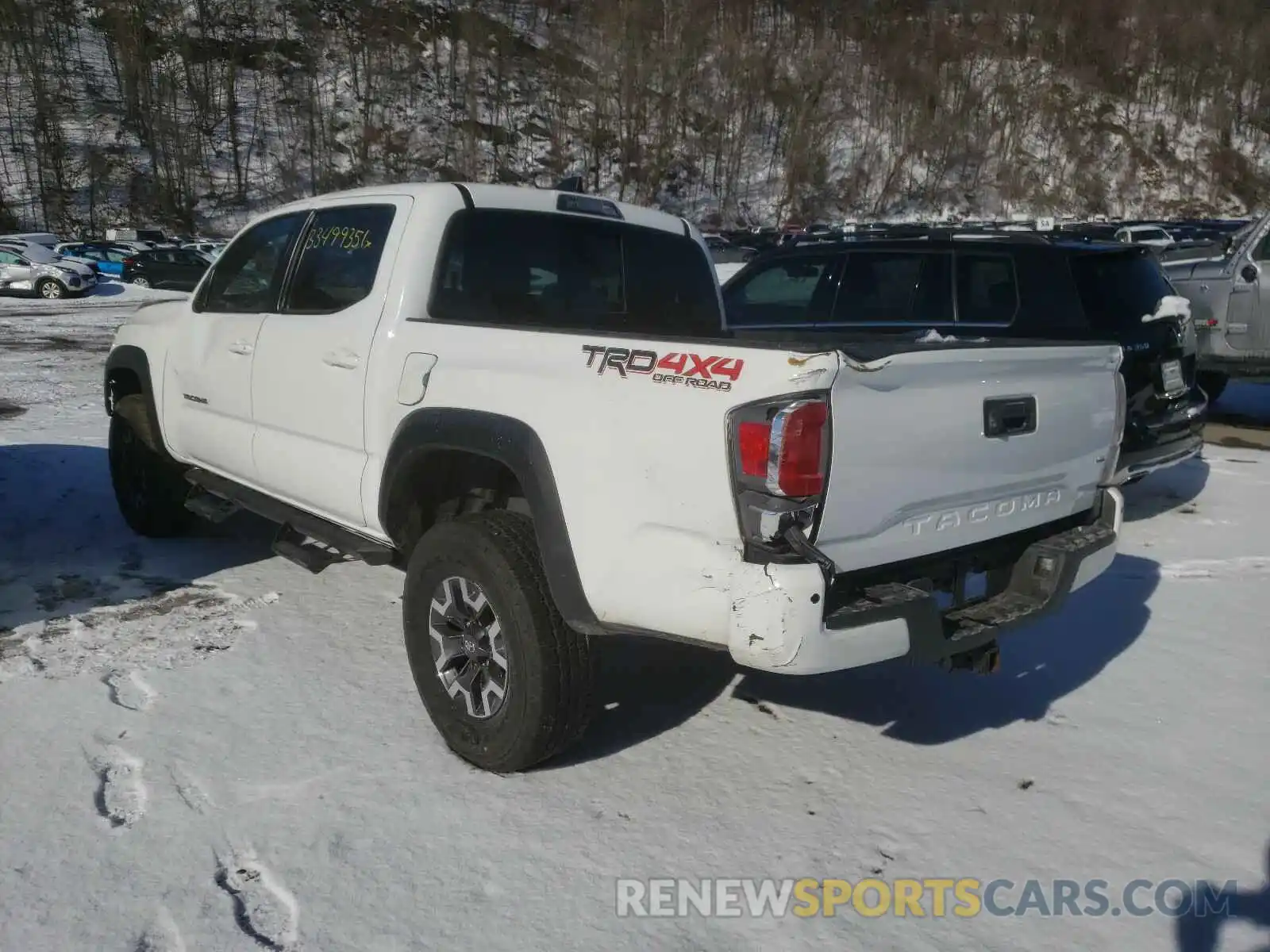 3 Photograph of a damaged car 3TMCZ5AN8LM337740 TOYOTA TACOMA 2020