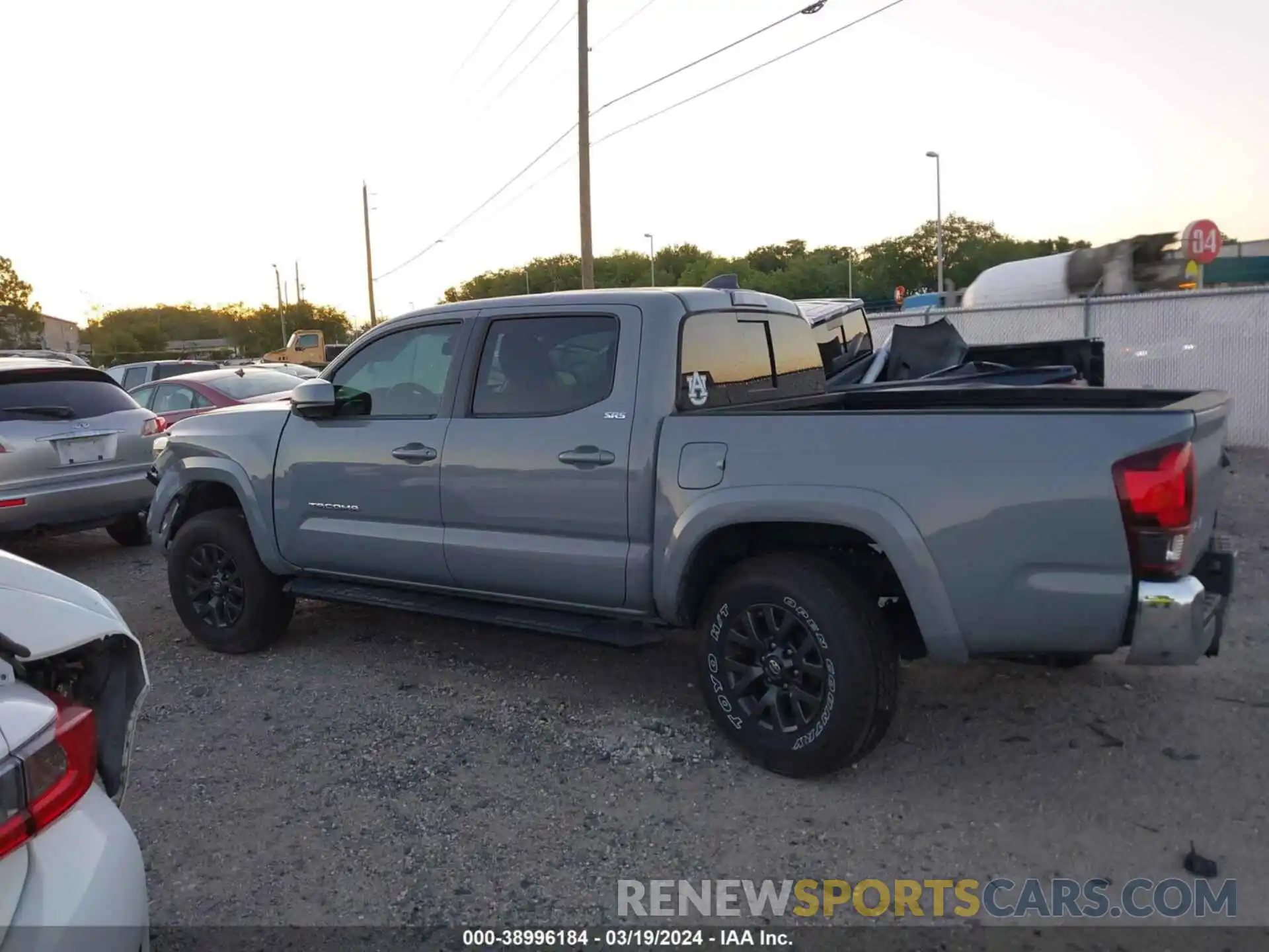 14 Photograph of a damaged car 3TMCZ5AN8LM338306 TOYOTA TACOMA 2020