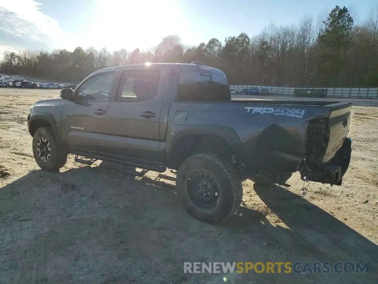 2 Photograph of a damaged car 3TMCZ5AN8LM338533 TOYOTA TACOMA 2020