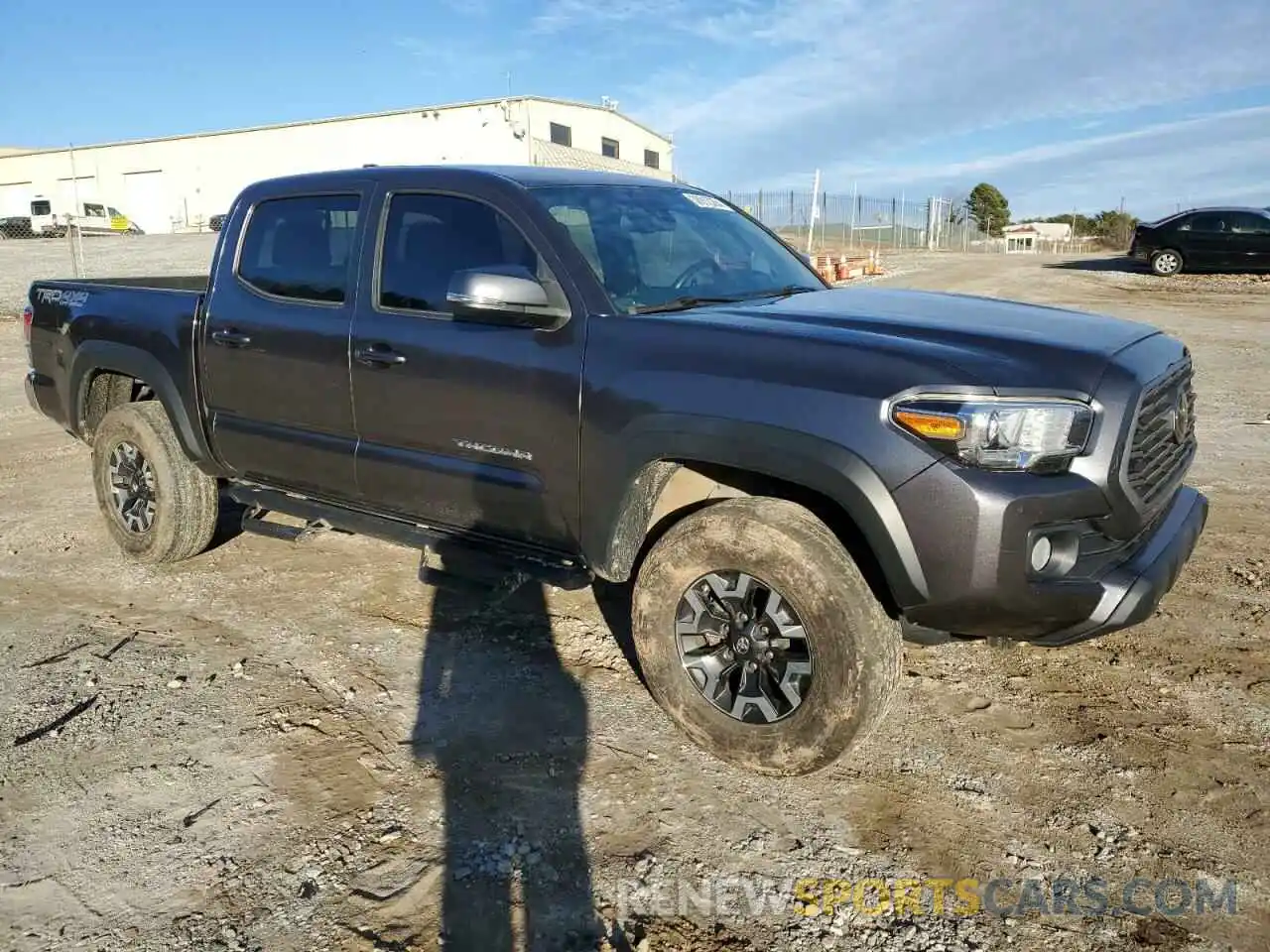 4 Photograph of a damaged car 3TMCZ5AN8LM338533 TOYOTA TACOMA 2020