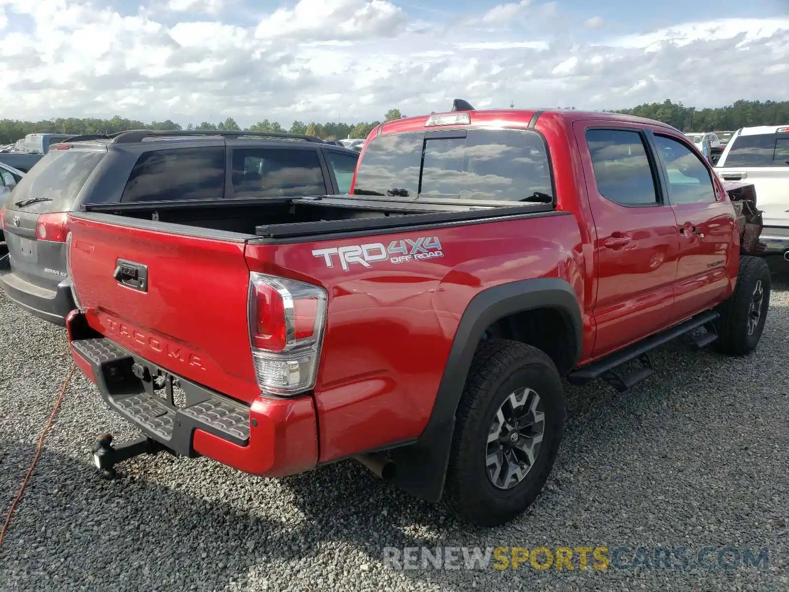 4 Photograph of a damaged car 3TMCZ5AN8LM341478 TOYOTA TACOMA 2020