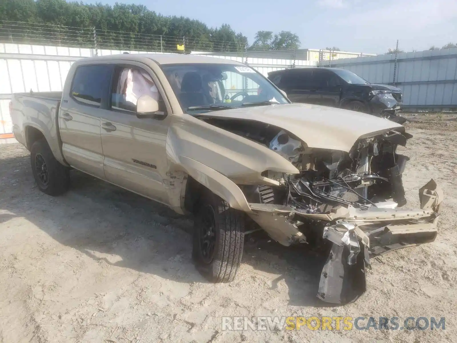 1 Photograph of a damaged car 3TMCZ5AN8LM344882 TOYOTA TACOMA 2020