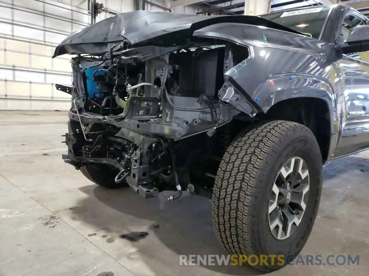 9 Photograph of a damaged car 3TMCZ5AN8LM345370 TOYOTA TACOMA 2020