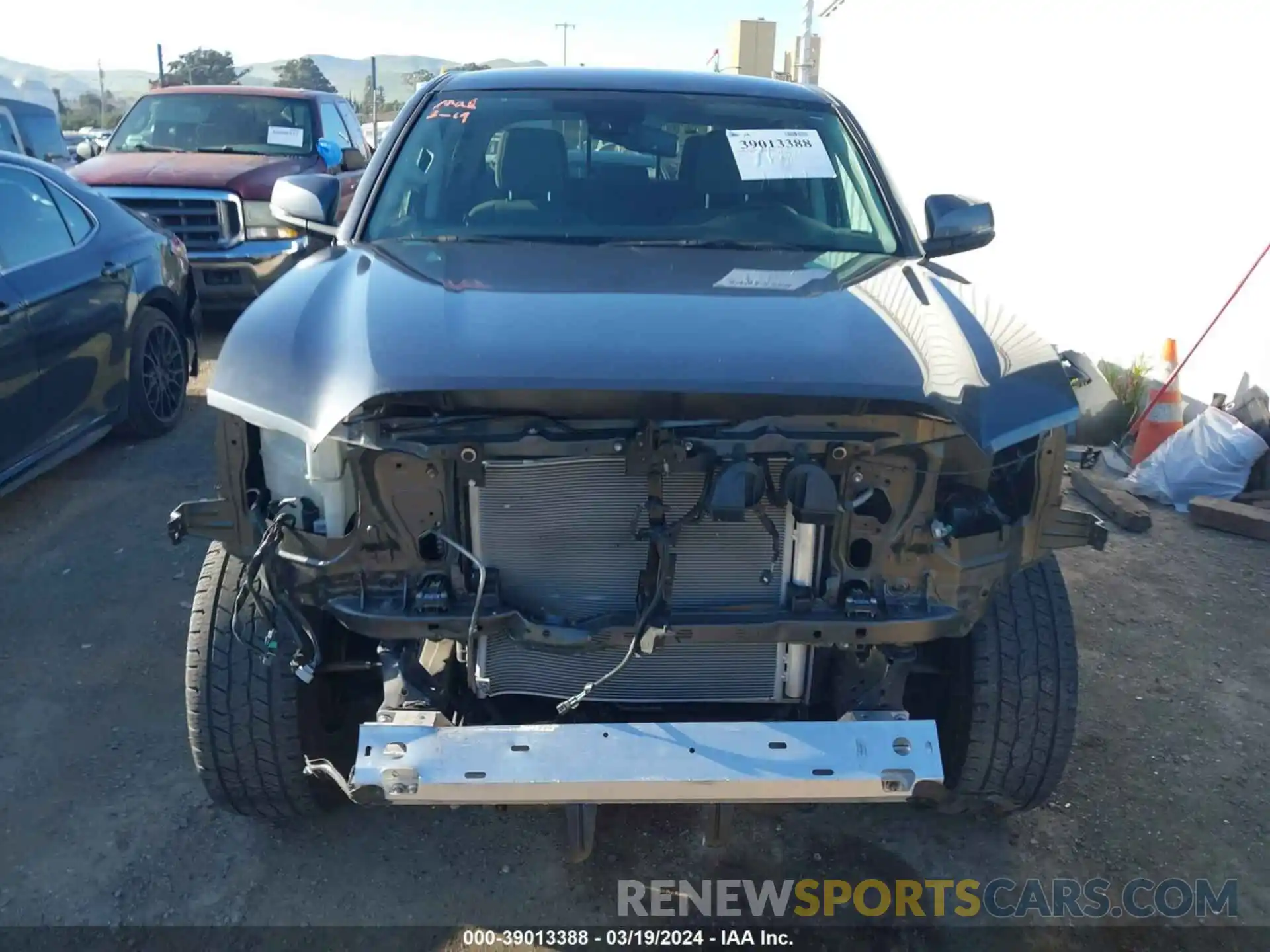 13 Photograph of a damaged car 3TMCZ5AN8LM362590 TOYOTA TACOMA 2020