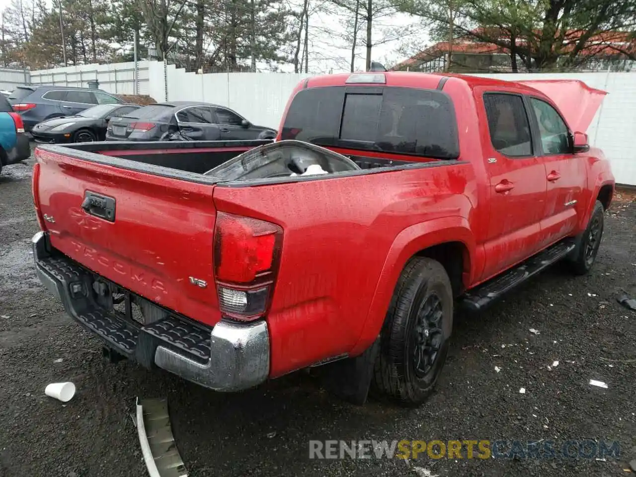 4 Photograph of a damaged car 3TMCZ5AN8LM369023 TOYOTA TACOMA 2020