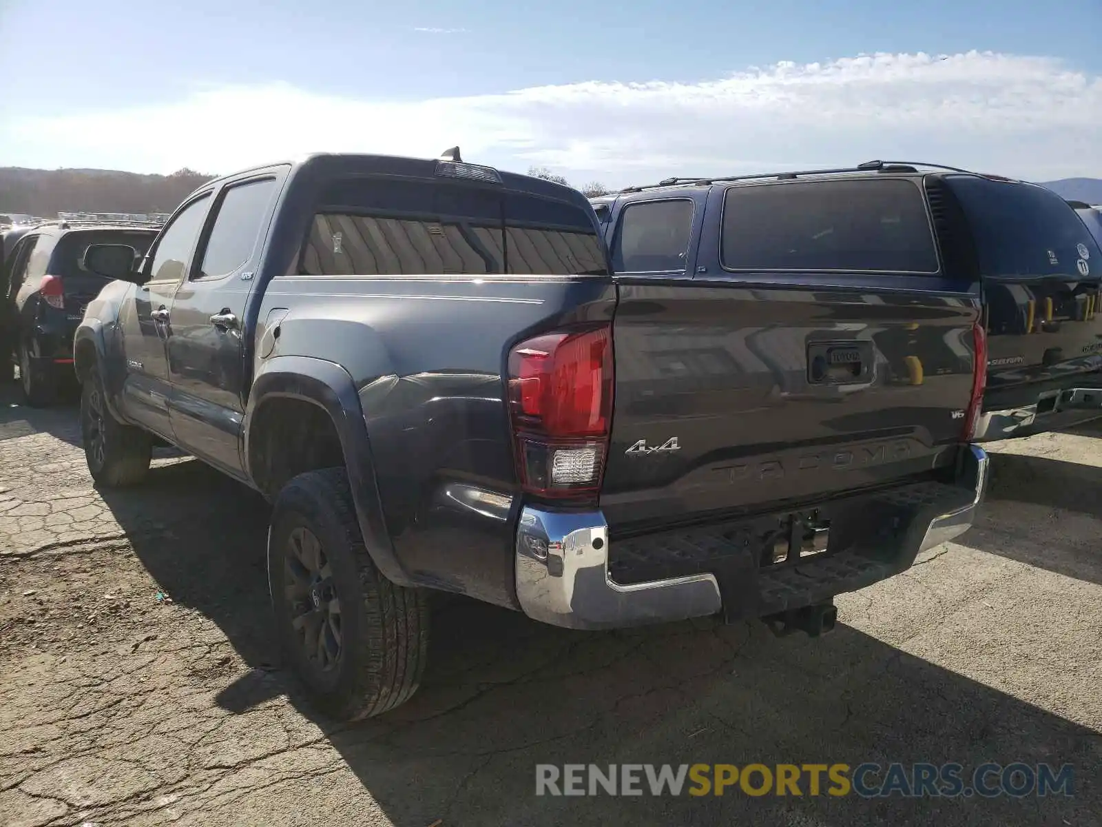 3 Photograph of a damaged car 3TMCZ5AN9LM289293 TOYOTA TACOMA 2020