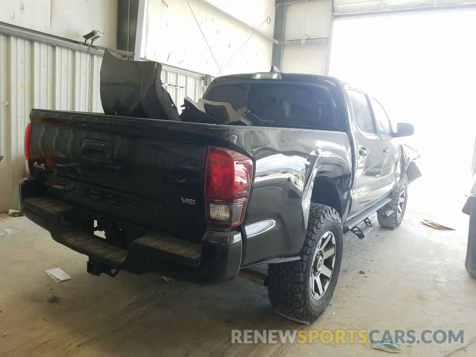 4 Photograph of a damaged car 3TMCZ5AN9LM289844 TOYOTA TACOMA 2020