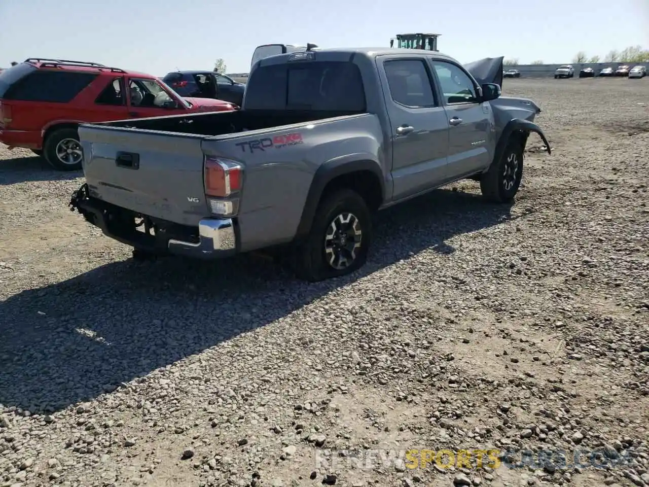 4 Photograph of a damaged car 3TMCZ5AN9LM293036 TOYOTA TACOMA 2020