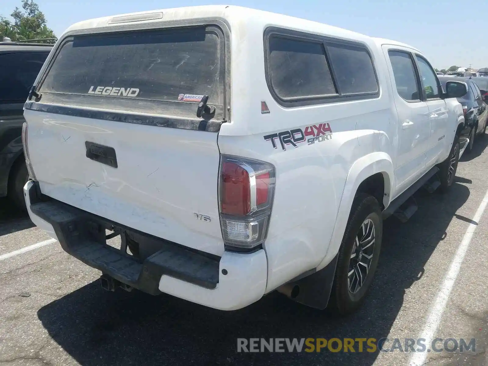 4 Photograph of a damaged car 3TMCZ5AN9LM296566 TOYOTA TACOMA 2020