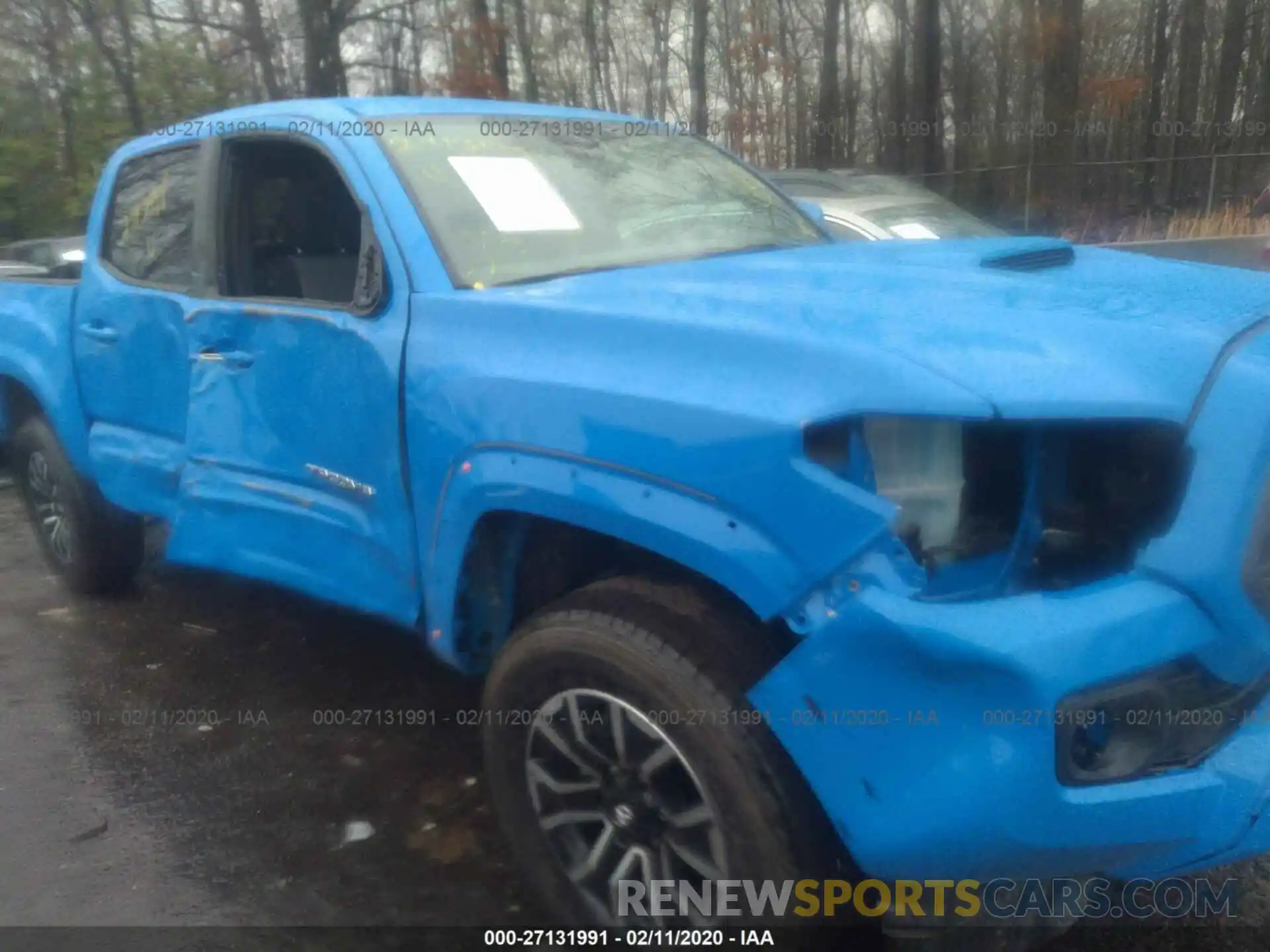 6 Photograph of a damaged car 3TMCZ5AN9LM300471 TOYOTA TACOMA 2020