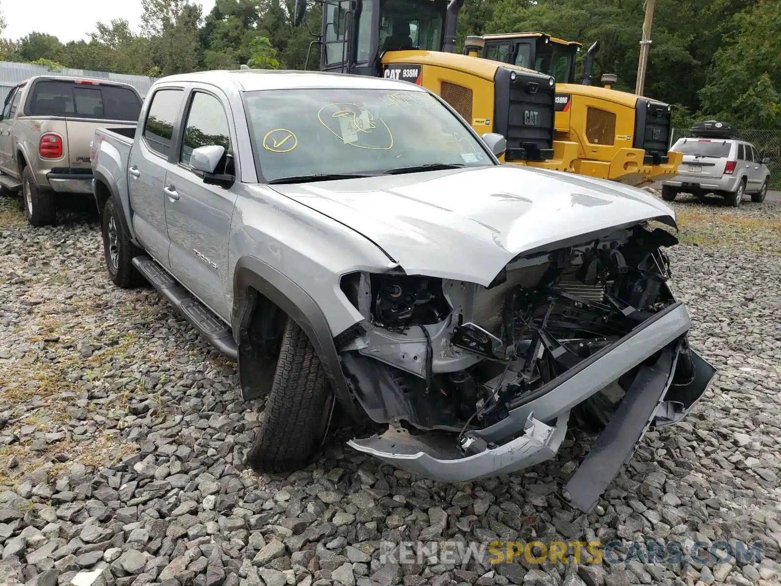 1 Photograph of a damaged car 3TMCZ5AN9LM301152 TOYOTA TACOMA 2020