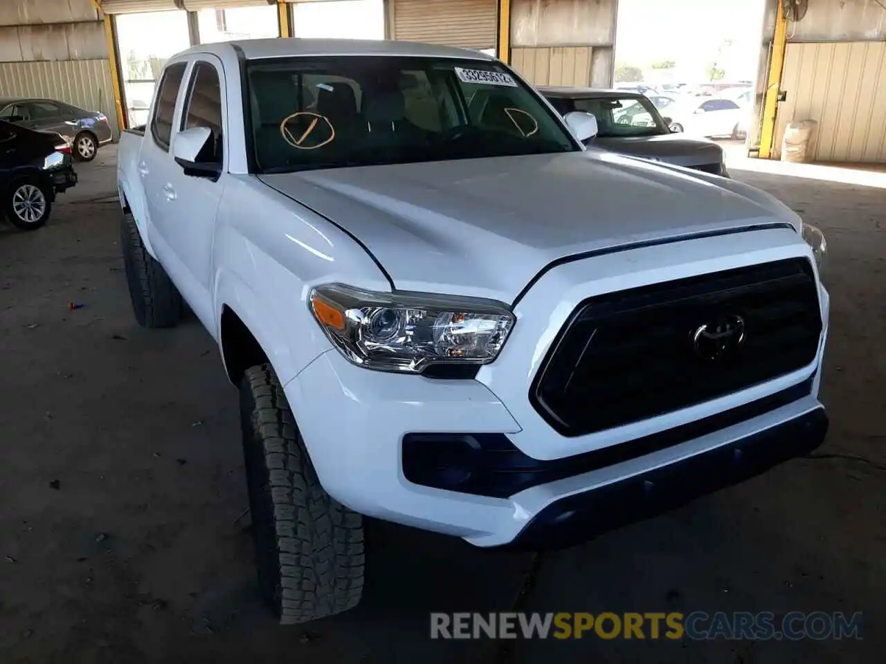 1 Photograph of a damaged car 3TMCZ5AN9LM304603 TOYOTA TACOMA 2020