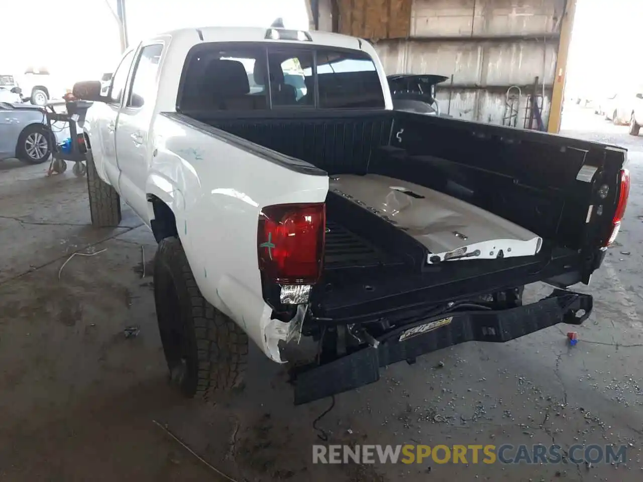 3 Photograph of a damaged car 3TMCZ5AN9LM304603 TOYOTA TACOMA 2020