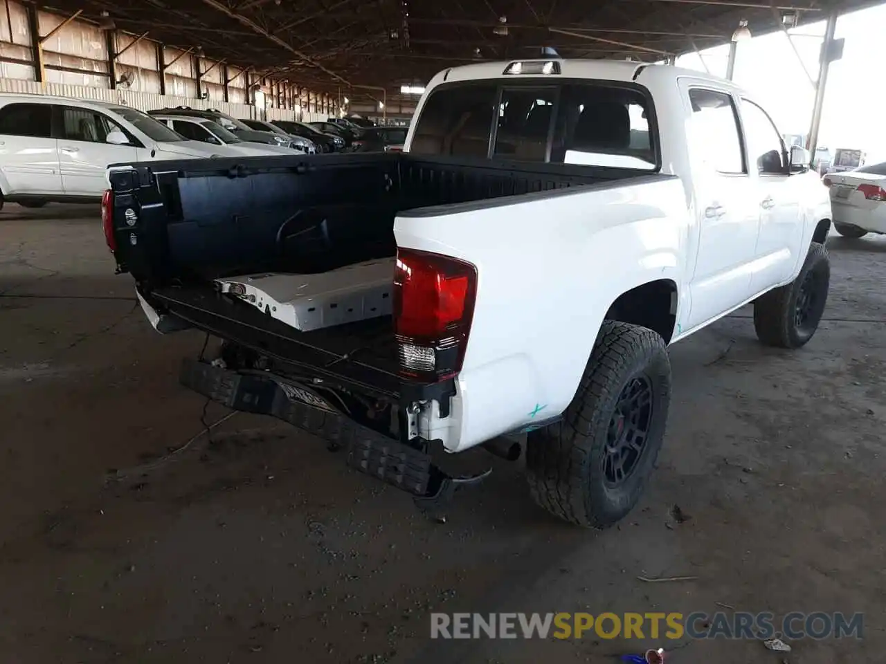 9 Photograph of a damaged car 3TMCZ5AN9LM304603 TOYOTA TACOMA 2020