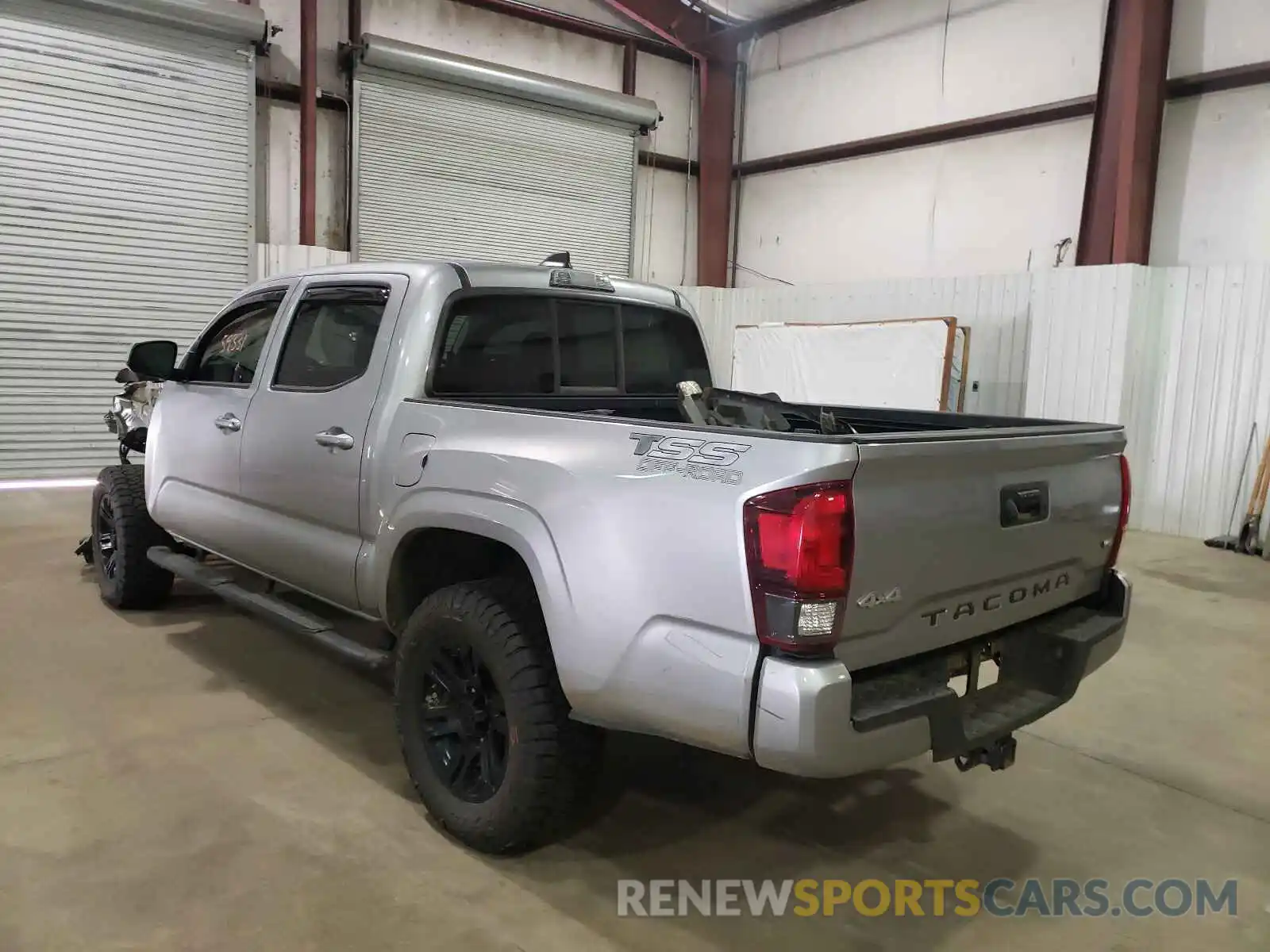 3 Photograph of a damaged car 3TMCZ5AN9LM309333 TOYOTA TACOMA 2020