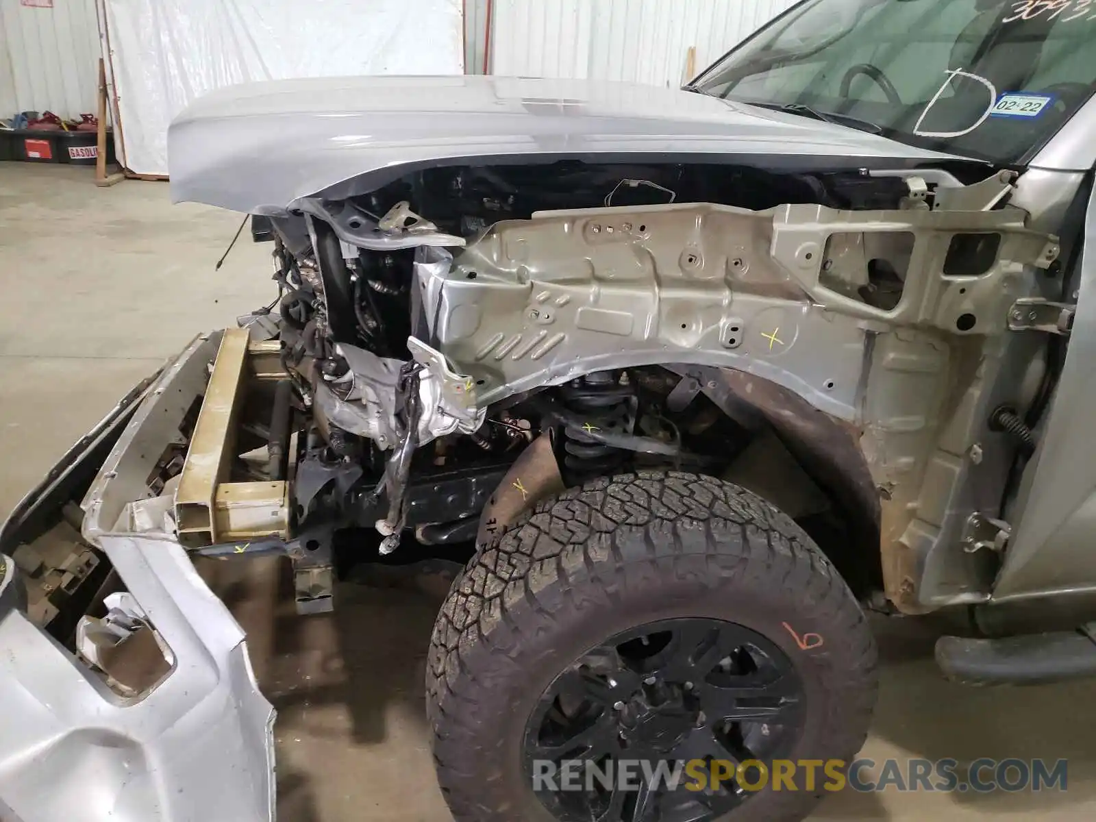 9 Photograph of a damaged car 3TMCZ5AN9LM309333 TOYOTA TACOMA 2020