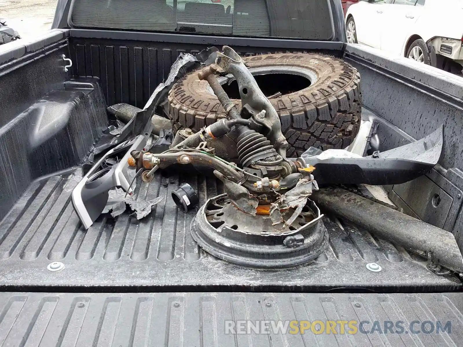 9 Photograph of a damaged car 3TMCZ5AN9LM323202 TOYOTA TACOMA 2020