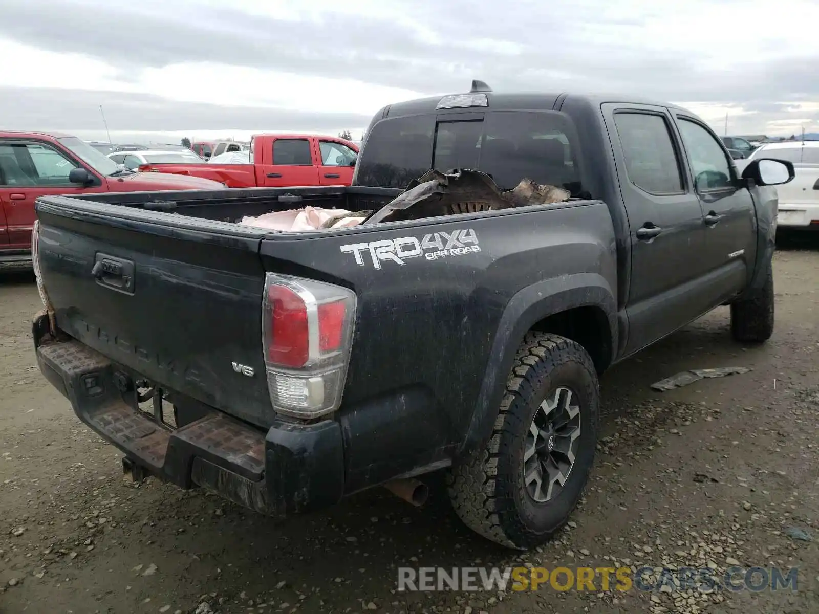 4 Photograph of a damaged car 3TMCZ5AN9LM324561 TOYOTA TACOMA 2020