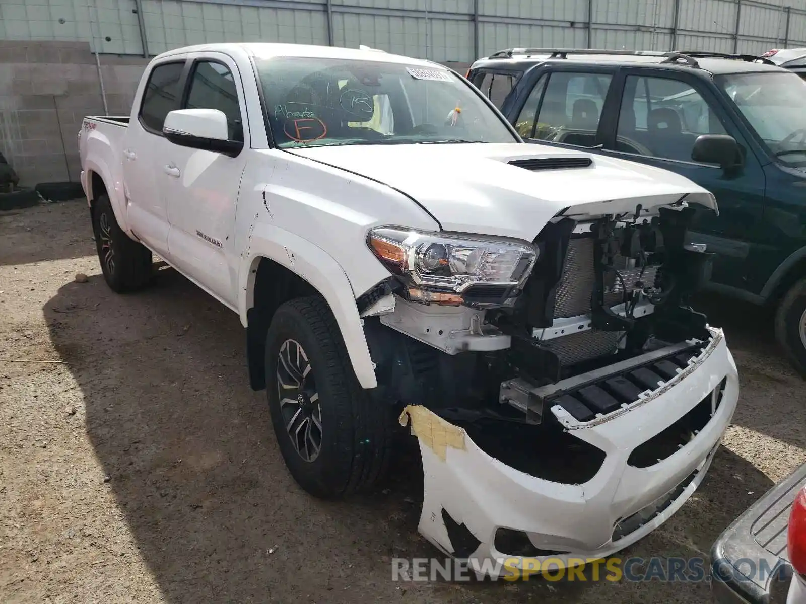 1 Photograph of a damaged car 3TMCZ5AN9LM324947 TOYOTA TACOMA 2020