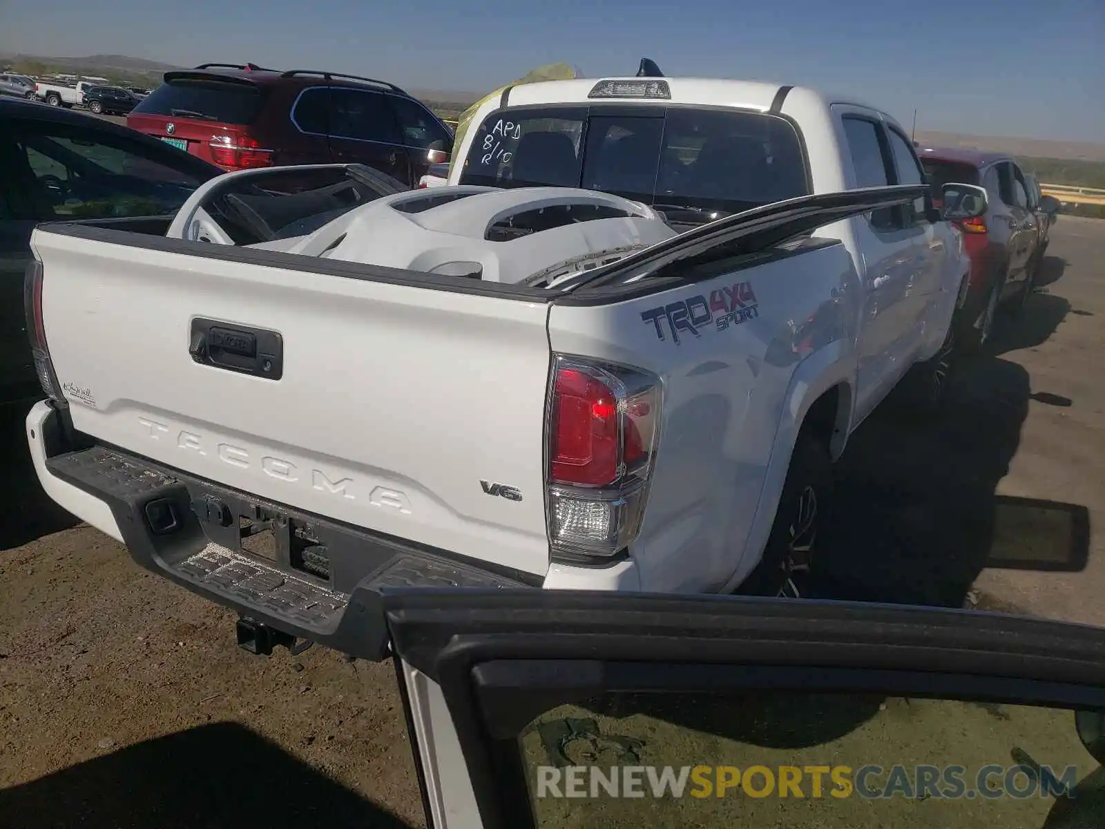 4 Photograph of a damaged car 3TMCZ5AN9LM324947 TOYOTA TACOMA 2020