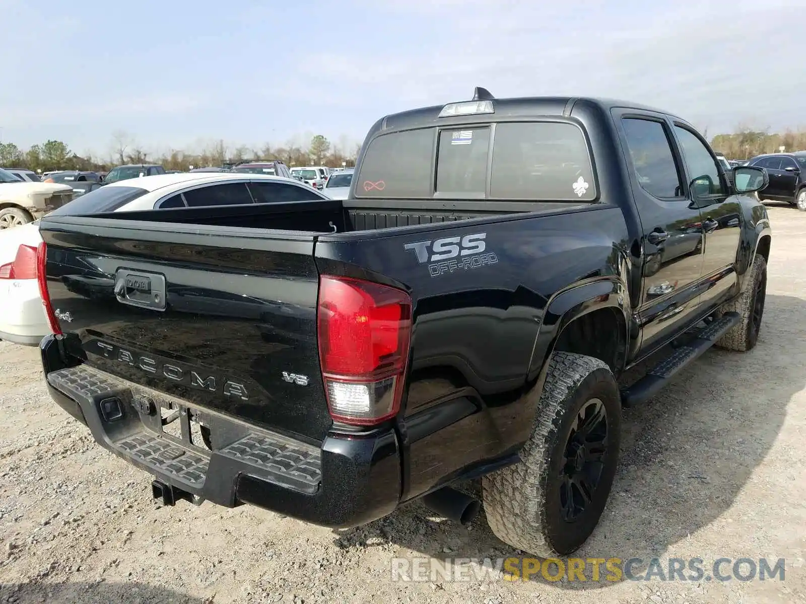 4 Photograph of a damaged car 3TMCZ5AN9LM325645 TOYOTA TACOMA 2020