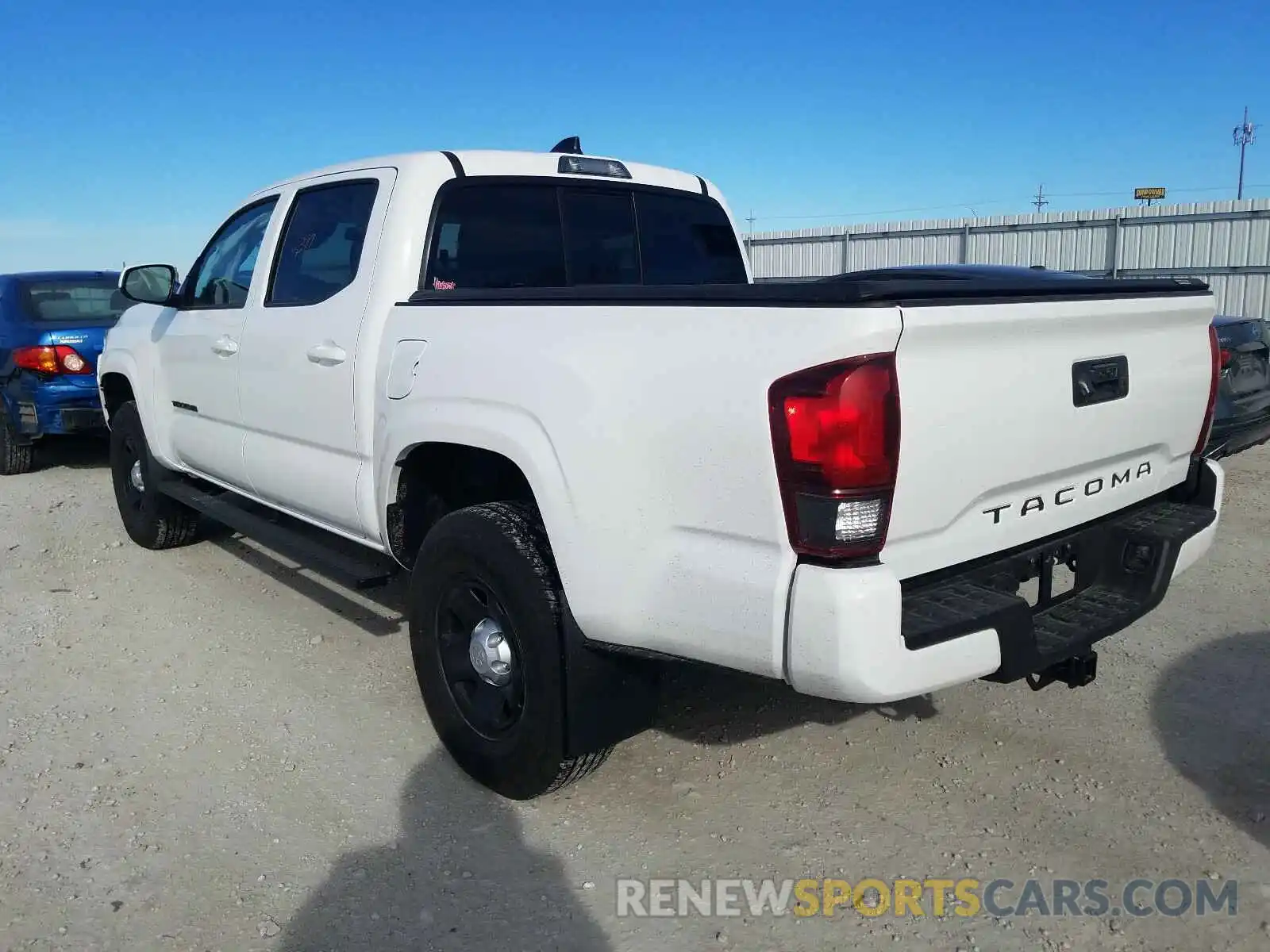 3 Photograph of a damaged car 3TMCZ5AN9LM325953 TOYOTA TACOMA 2020