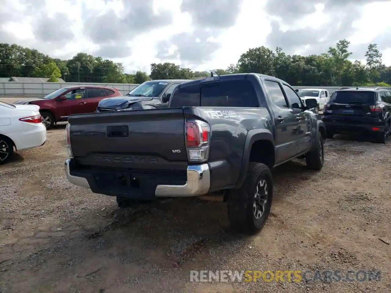 4 Photograph of a damaged car 3TMCZ5AN9LM338024 TOYOTA TACOMA 2020