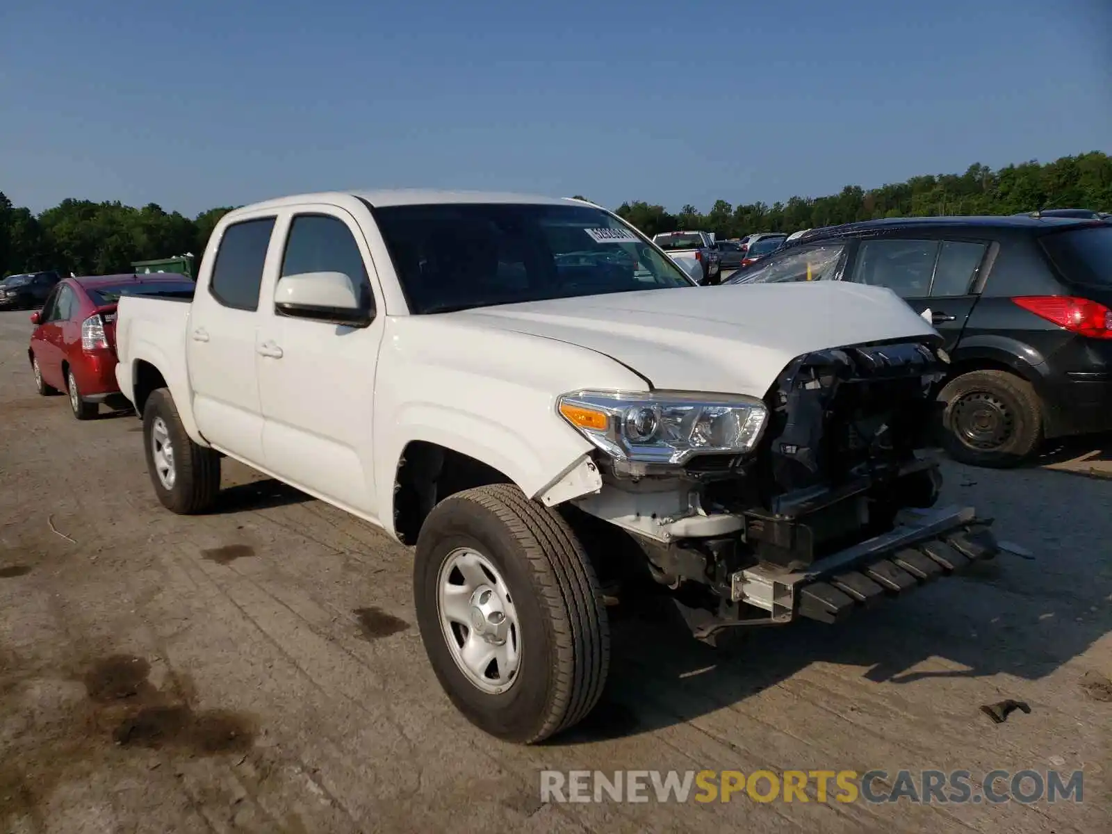 1 Photograph of a damaged car 3TMCZ5AN9LM338038 TOYOTA TACOMA 2020