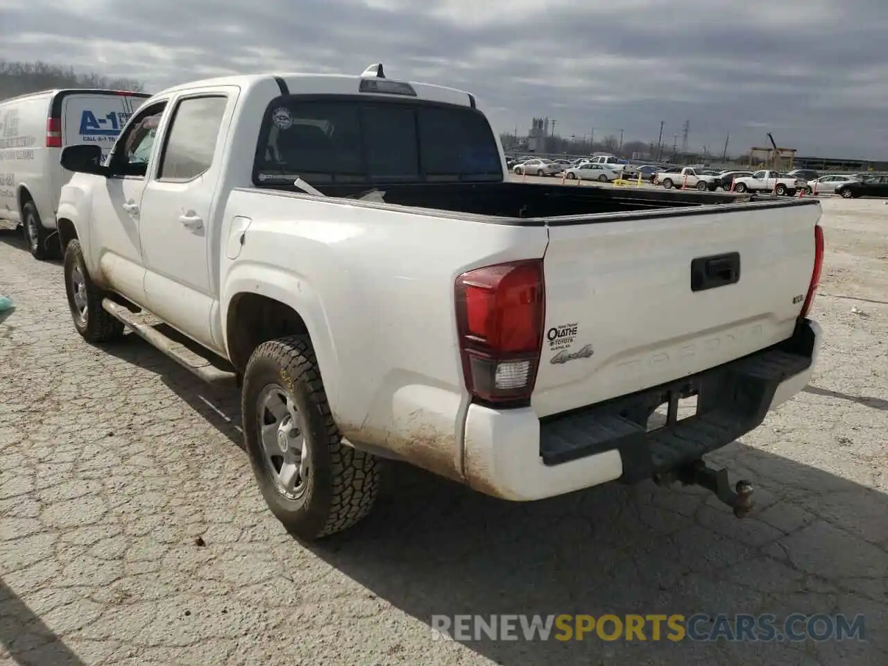 3 Photograph of a damaged car 3TMCZ5AN9LM350691 TOYOTA TACOMA 2020