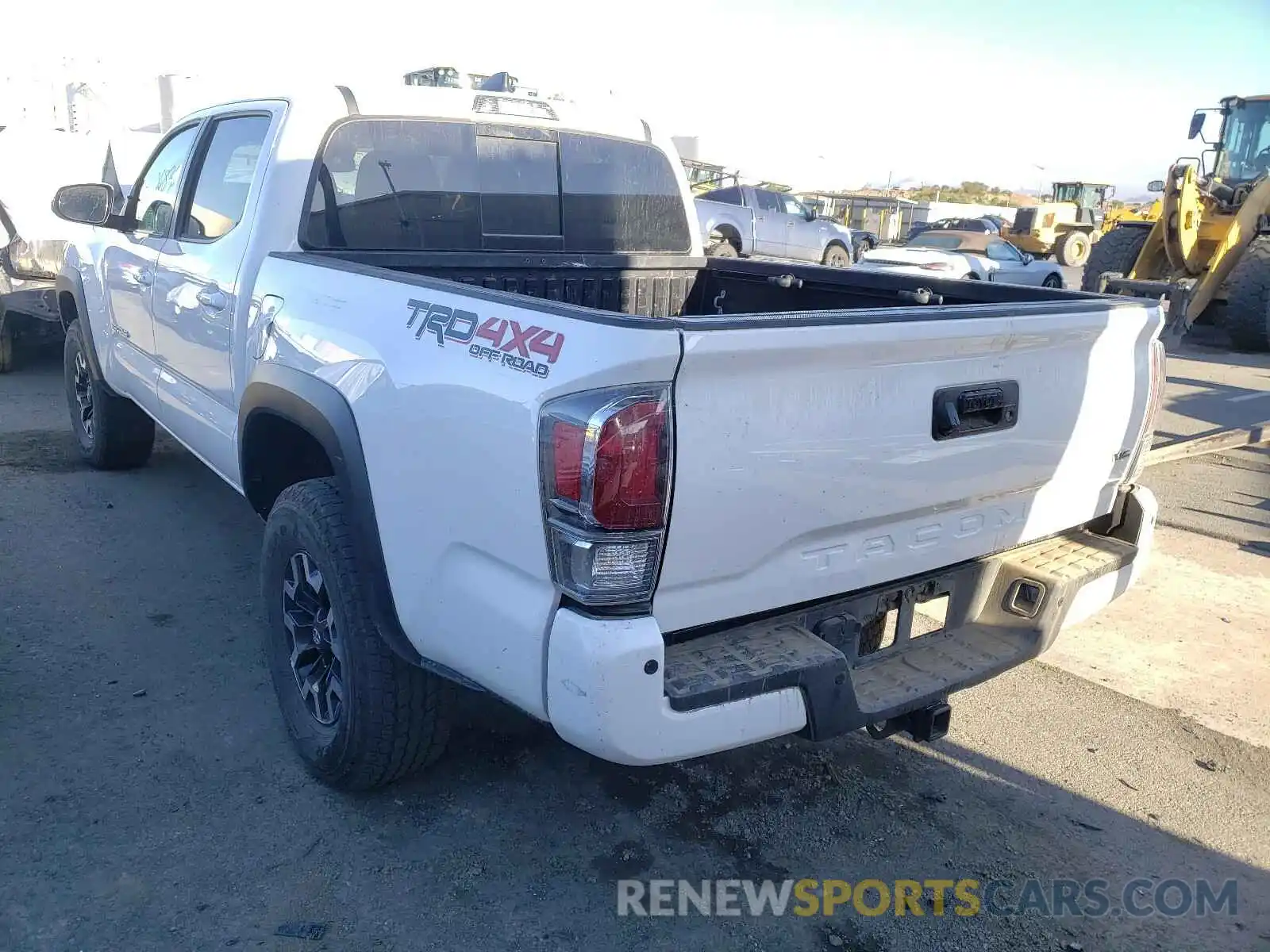 3 Photograph of a damaged car 3TMCZ5AN9LM353428 TOYOTA TACOMA 2020