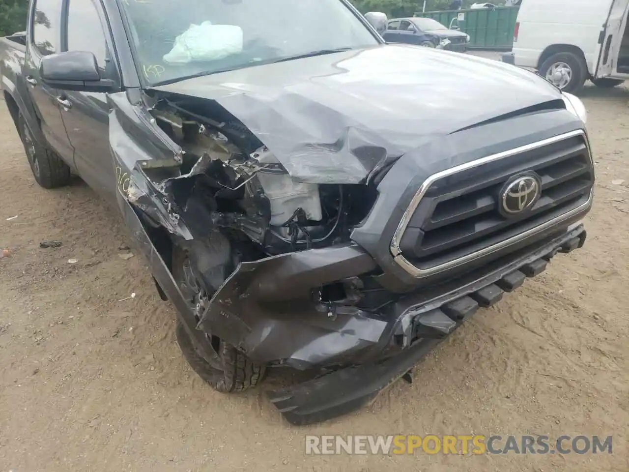 9 Photograph of a damaged car 3TMCZ5AN9LM354983 TOYOTA TACOMA 2020