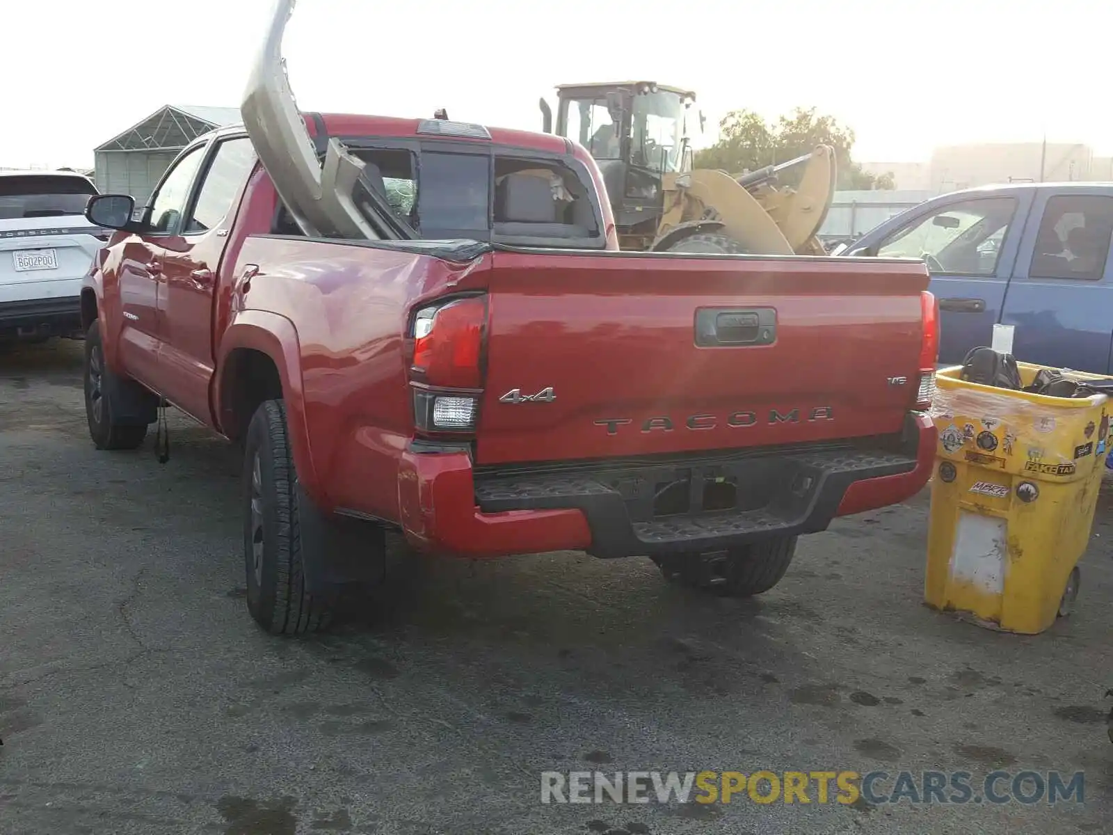 3 Photograph of a damaged car 3TMCZ5AN9LM360363 TOYOTA TACOMA 2020