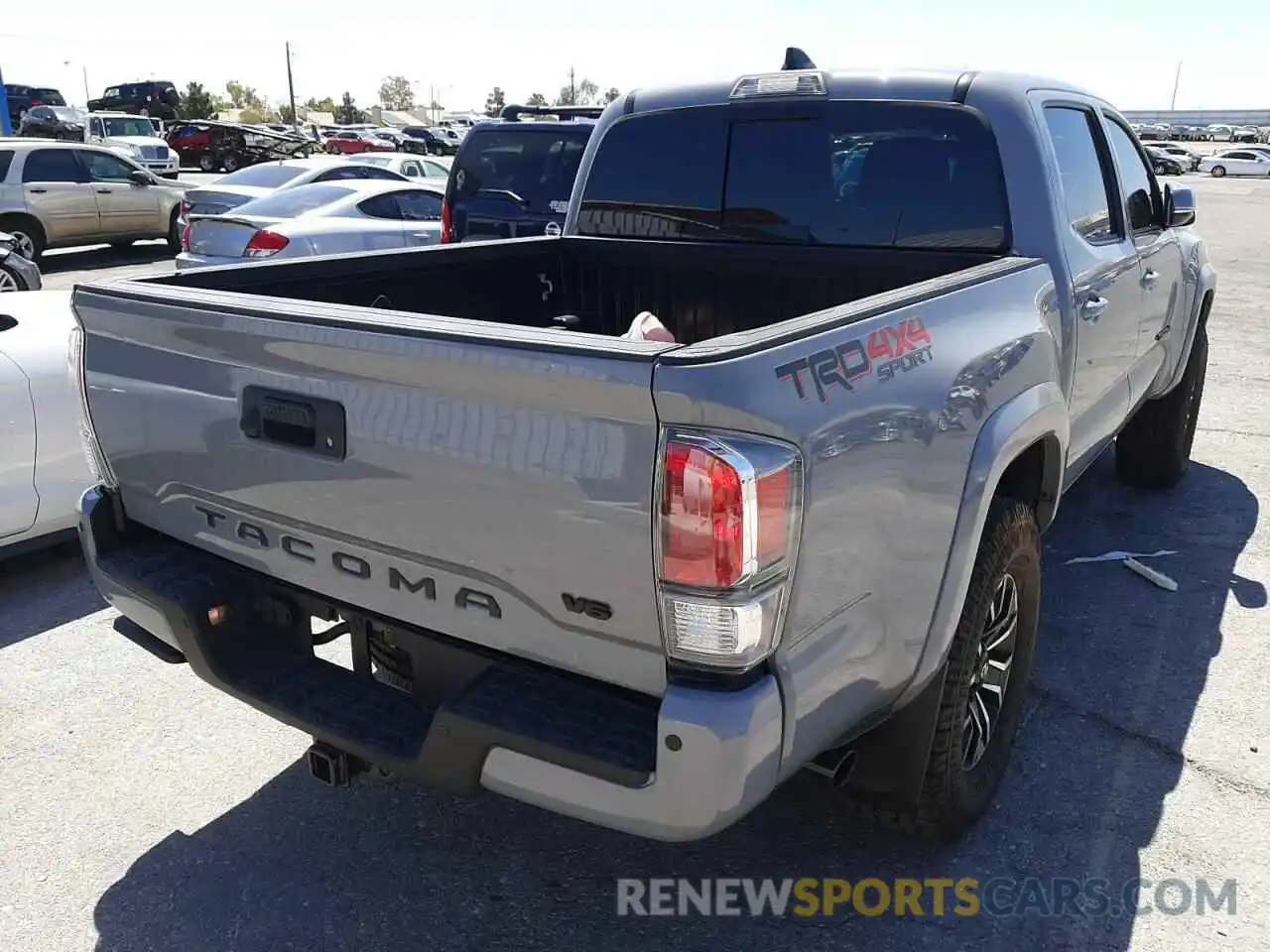 4 Photograph of a damaged car 3TMCZ5AN9LM360962 TOYOTA TACOMA 2020