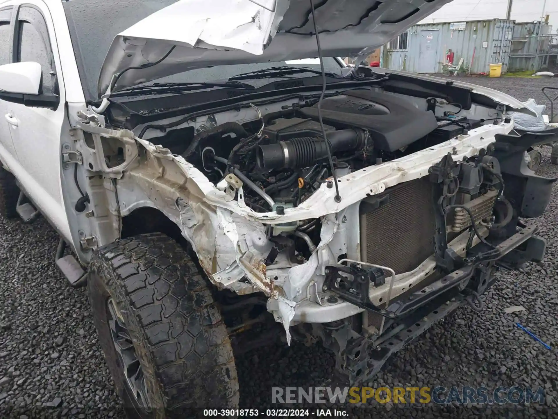 6 Photograph of a damaged car 3TMCZ5ANXLM289738 TOYOTA TACOMA 2020