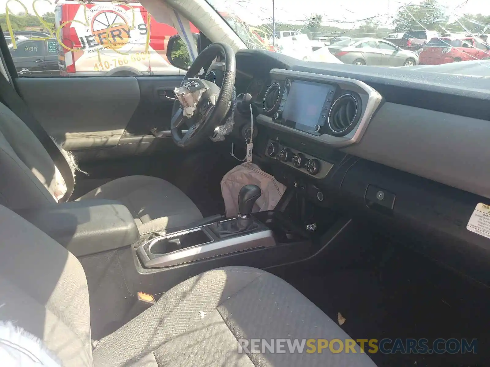 5 Photograph of a damaged car 3TMCZ5ANXLM297287 TOYOTA TACOMA 2020