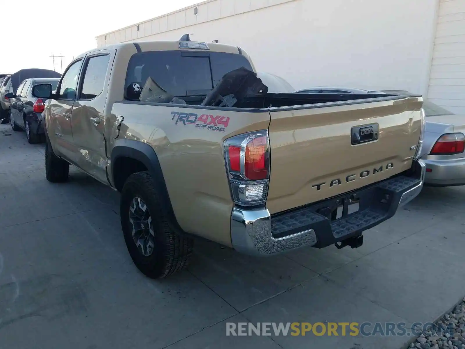 3 Photograph of a damaged car 3TMCZ5ANXLM298505 TOYOTA TACOMA 2020